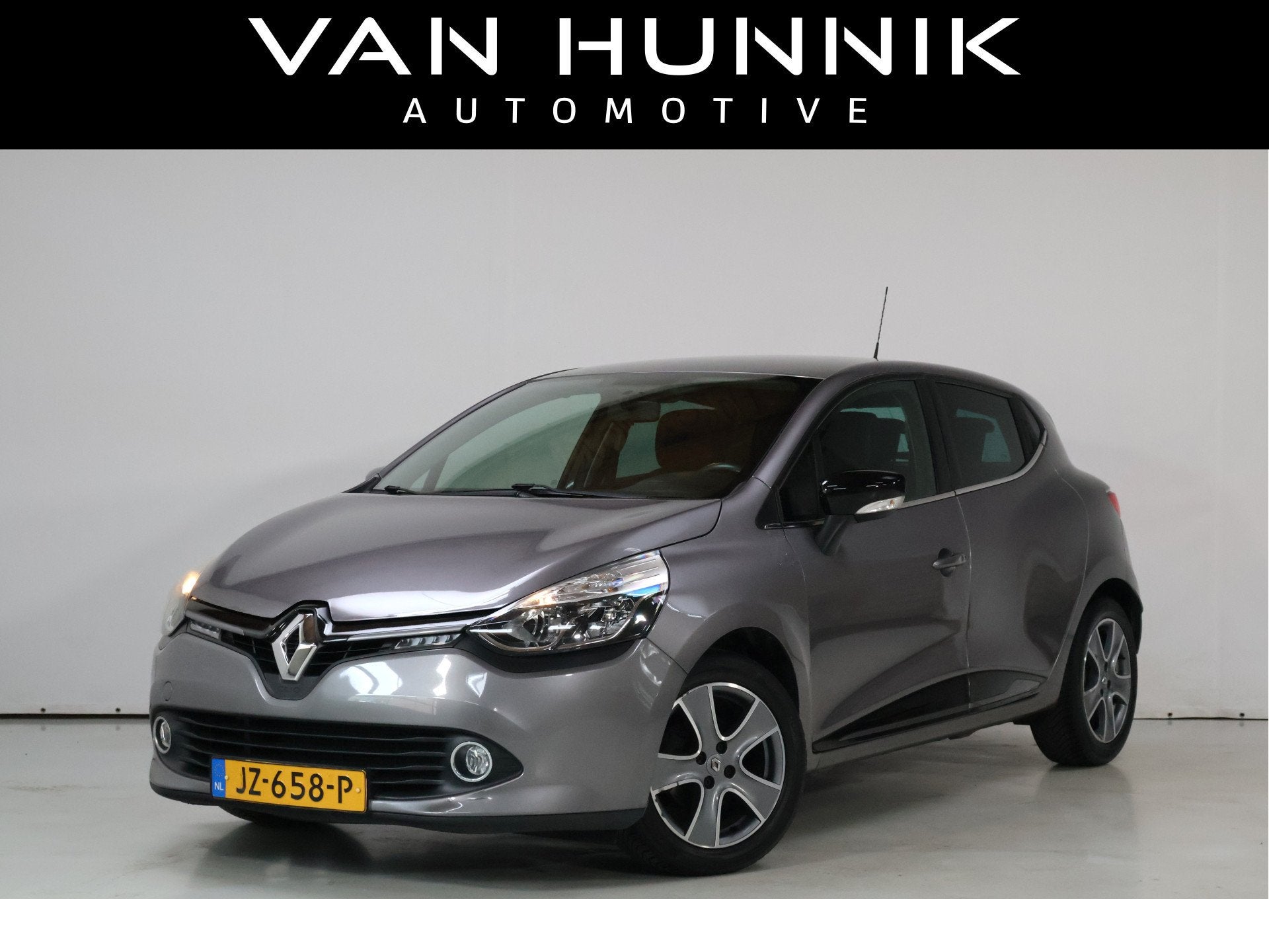 Renault Clio 0.9 TCe ECO Night&Day | Airco | Cruise | Navi |, Voorwielaandrijving, 898 cc, Stof, Origineel Nederlands