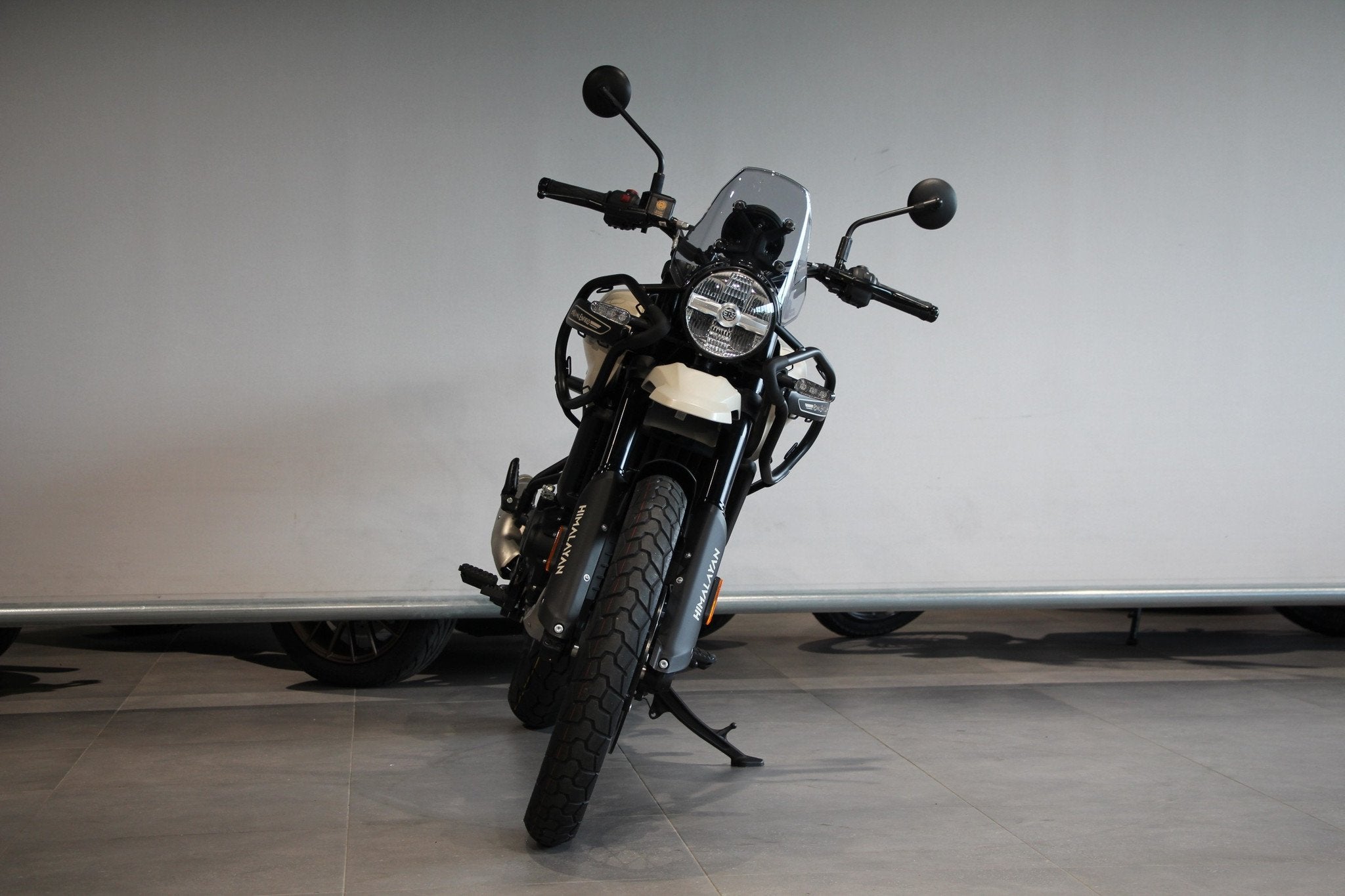 Royal-Enfield HIMALAYAN 452 (bj 2026), Lorentzlaan 14
3401 MX  IJSSELSTEIN UT, Bedrijf, Toermotor, Info@motomondo.com