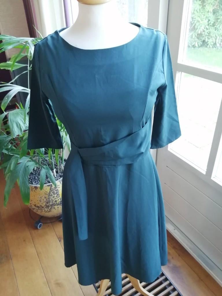 Donkergroene elegante jurk maat XS, Meisje, Ophalen of Verzenden, Zo goed als nieuw, Jurk of Rok