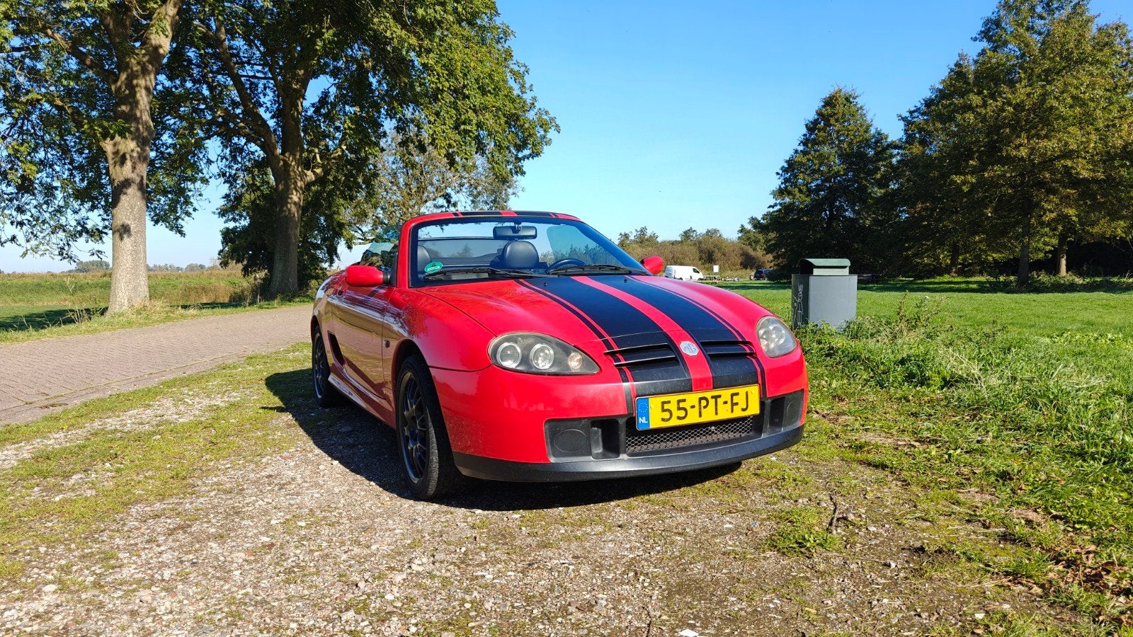 MG TF 1.8 - 135pk - 2003 - Leder - Rood, Auto's, 13 km/l, 40 €/maand, Zwart, 4 cilinders