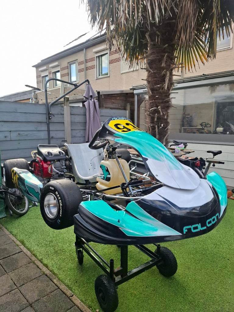 Falcon Chartlotte met Honda 200cc 12pk Senior frame, Ophalen, Zo goed als nieuw, Kart