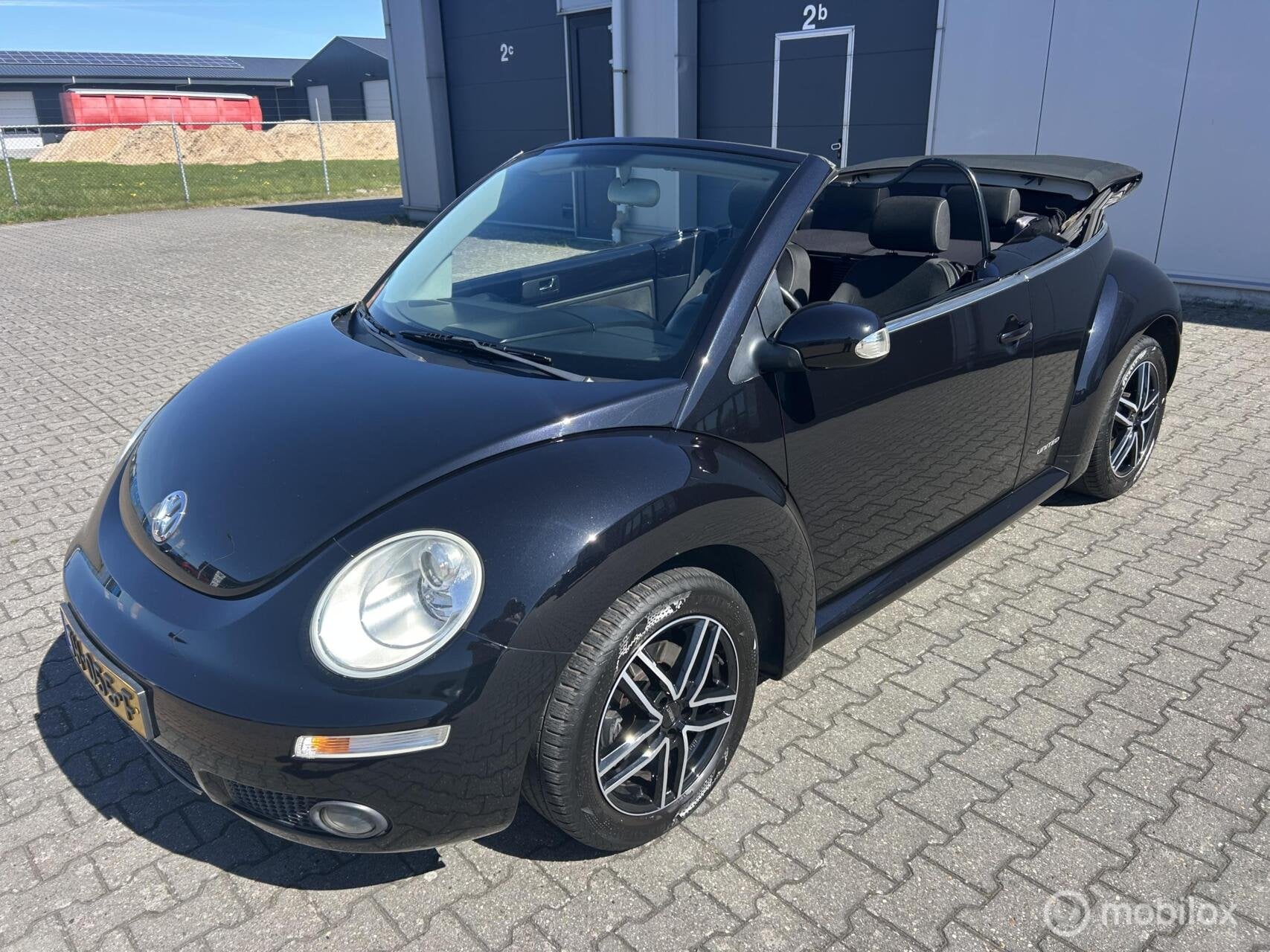Volkswagen New Beetle Cabriolet 1.6 Highline, Parkeersensor, Gebruikt, Beetle (Kever), 4 cilinders