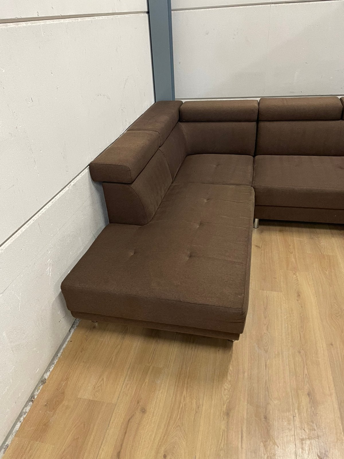 Mooie luxe bruine hoekbank met hoofdsteunen - GEREINIGD!!!, Huis en Inrichting, Ophalen, 250 tot 300 cm, Luxe, Hoekbank