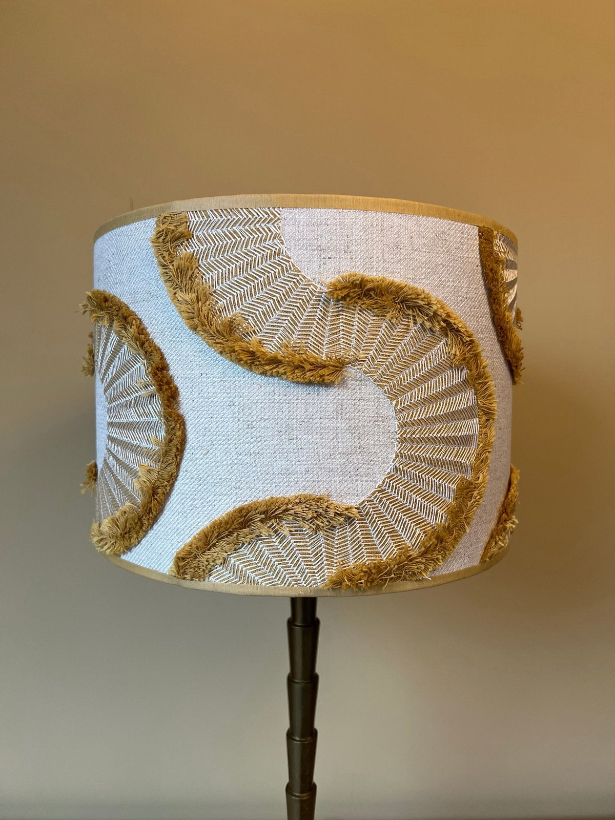 Gele lampenkap - unieke hangemaakte lampenkap, Huis en Inrichting, Lampen | Lampenkappen, Nieuw, Rond, Geel, Ophalen of Verzenden