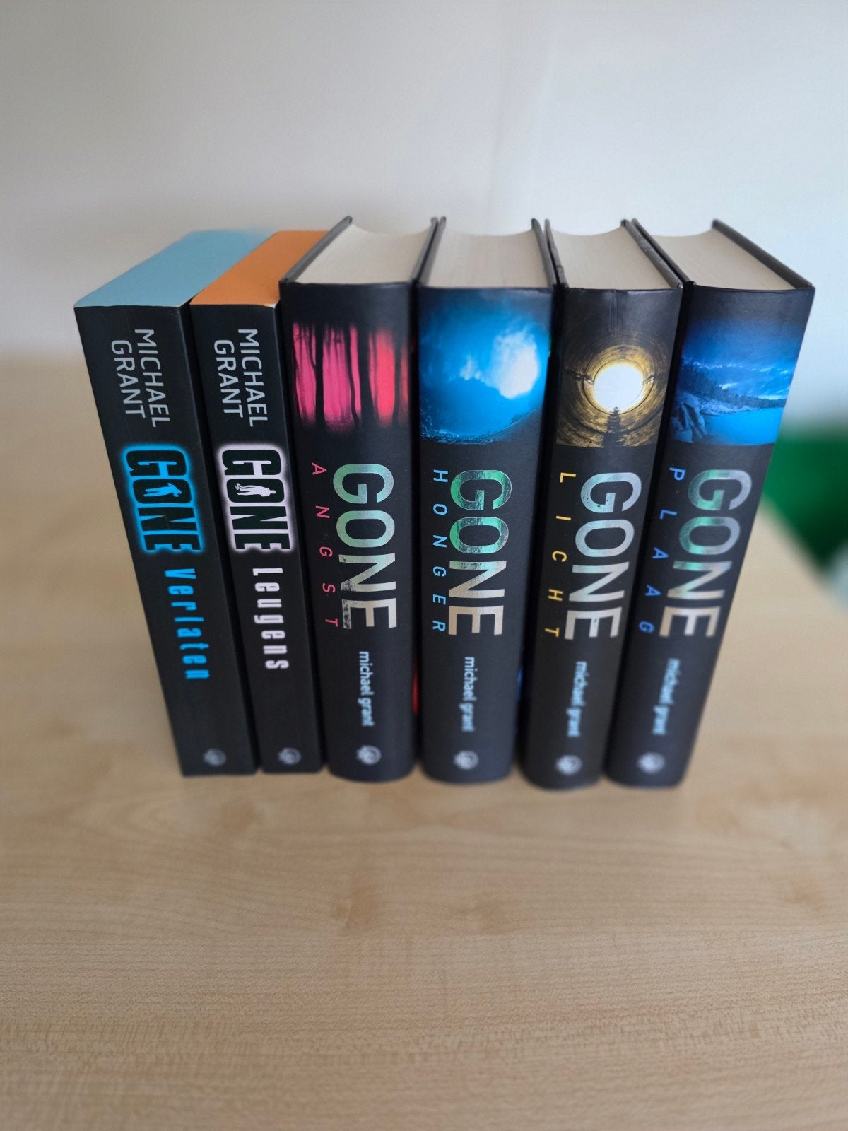 Michael Grant - Gone serie (6 boeken), Ophalen, Gelezen, Michael Grant