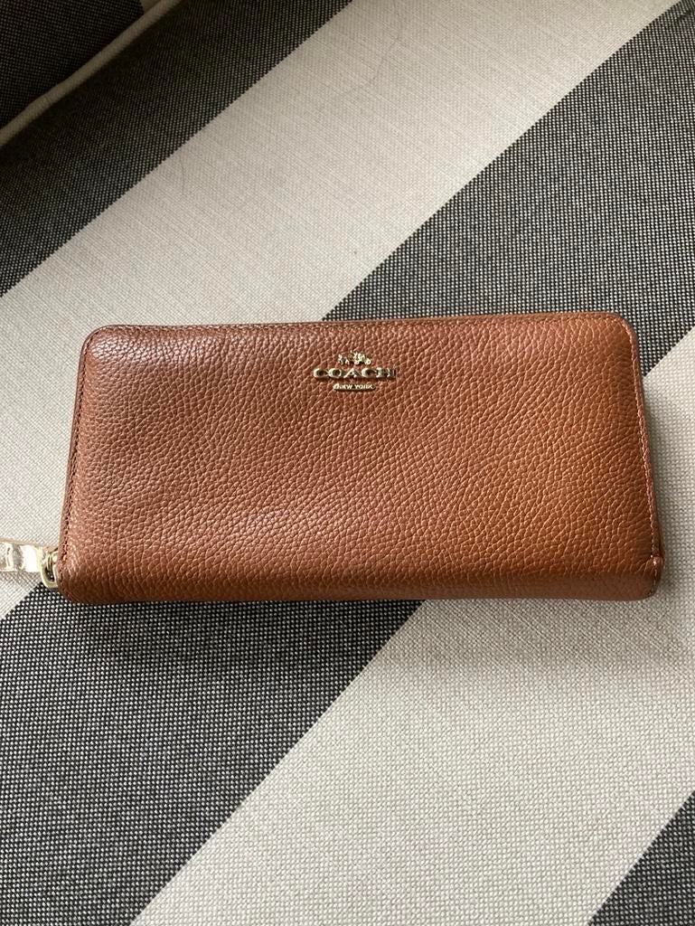 Coach  portemonnee leder cognac kleur, Sieraden, Tassen en Uiterlijk, Portemonnees, Overige merken, Overige kleuren, Verzenden
