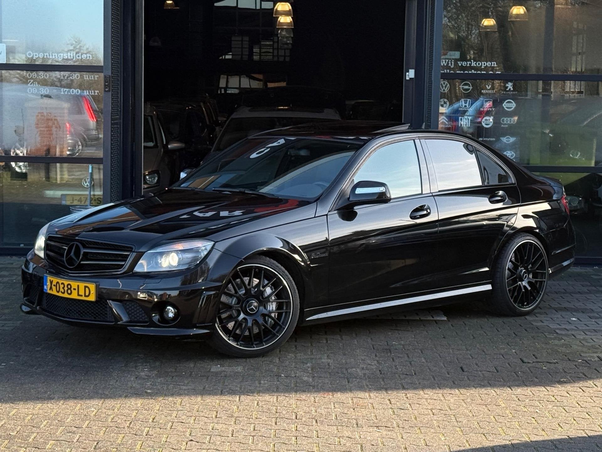 Mercedes-Benz C-klasse AMG 63 1STE-LAK/COMPLETE HISTORIE AAN, Auto's, Automaat, Achterwielaandrijving, Zwart, Leder