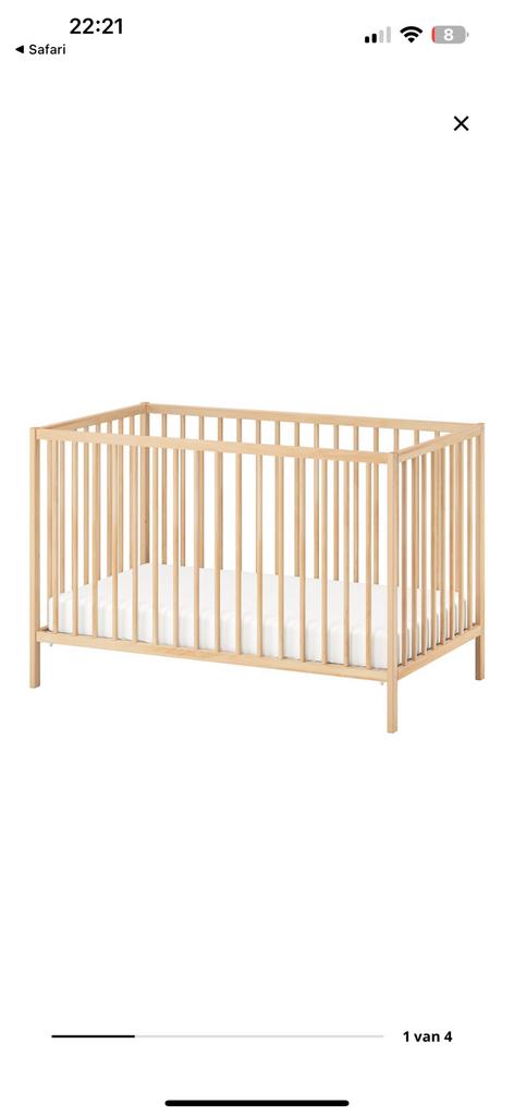 2 kasten godishus met houten deur knopjes en 1 baby bed ikea, Gebruikt, Ophalen of Verzenden, Minder dan 140 cm, Matras
