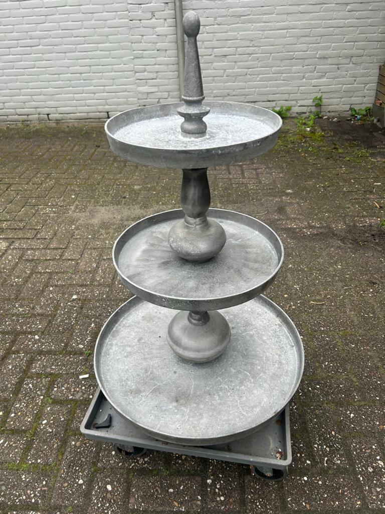 Decoratieve etagère van metaal - 3 lagen, Ophalen