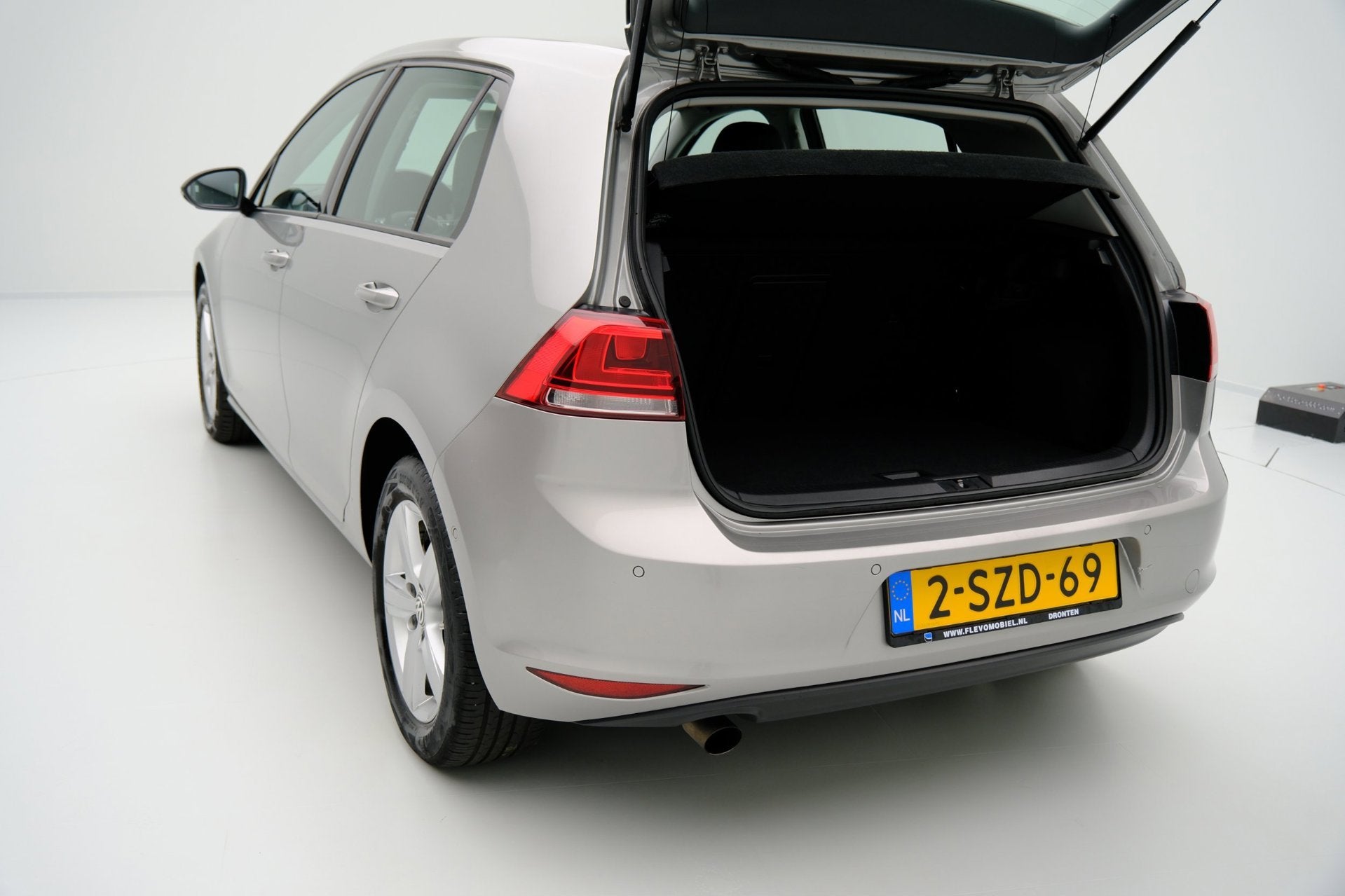 Foto 11 van Volkswagen Golf 1.2 TSI Highline 5-drs Navi|1e Eig!|Half Led
