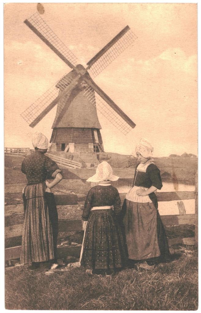 992352 Volendam Klederdracht Molen 1921 Gelopen met zegel, Ophalen of Verzenden, 1920 tot 1940, Gelopen, Noord-Holland