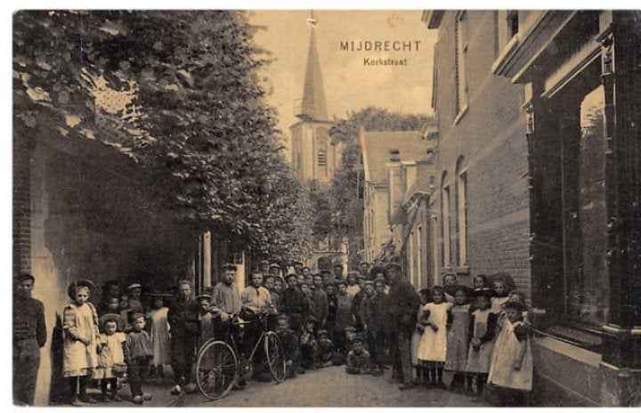 Mijdrecht Kerkstraat 1910 met veel volk & Janskerk, Verzenden, Voor 1920, Gelopen, Utrecht