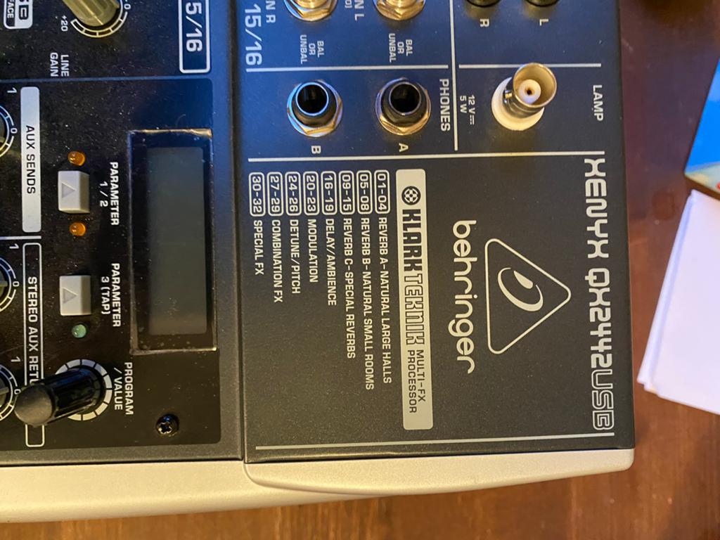 Behringer Xenyx QX2442USB Mengpaneel - Zo goed als nieuw, Muziek en Instrumenten, Mengpanelen, Ophalen of Verzenden, Zo goed als nieuw