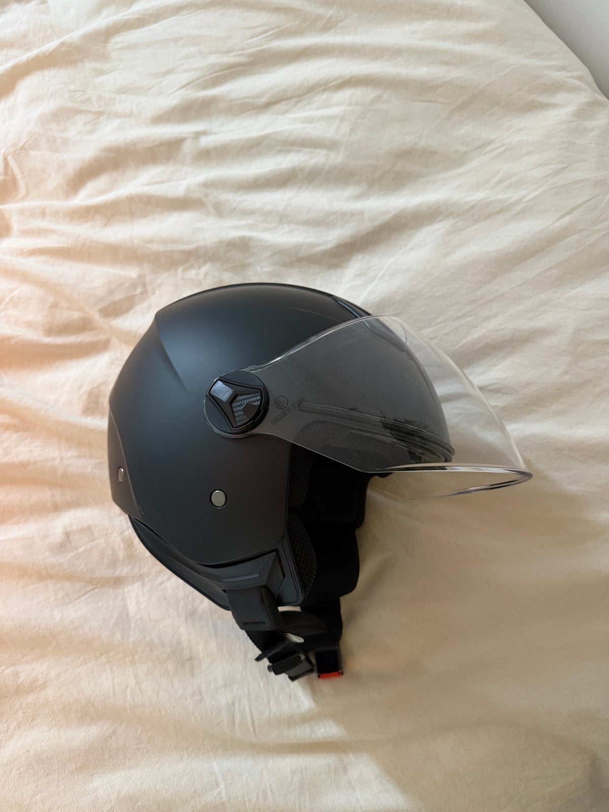 Scooter helm mat zwart - Maat M - Minimale gebruikssporen, Fietsen en Brommers, Ophalen, Zo goed als nieuw, Medium