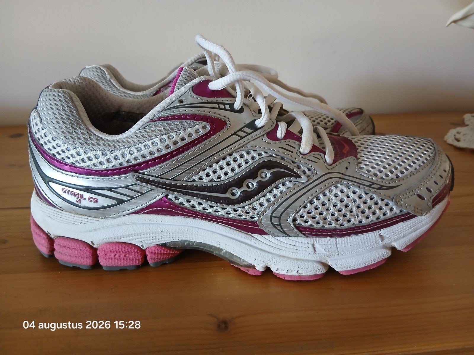 Saucony maat 40, Overige kleuren, Sportschoenen, Ophalen of Verzenden, Gedragen