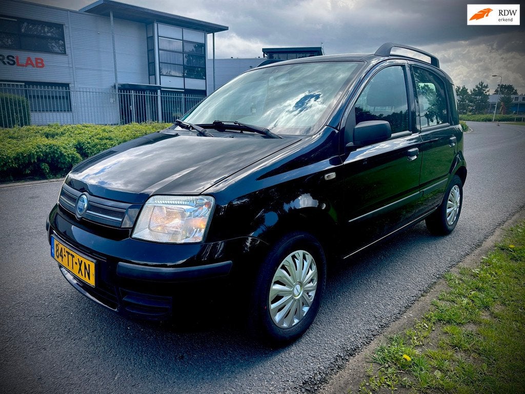 Fiat Panda 1.2 Dynamic, NIEUWE UITLAAT, NIEUWE BANDEN, NIEUW, Voorwielaandrijving, Stof, Gebruikt, Zwart