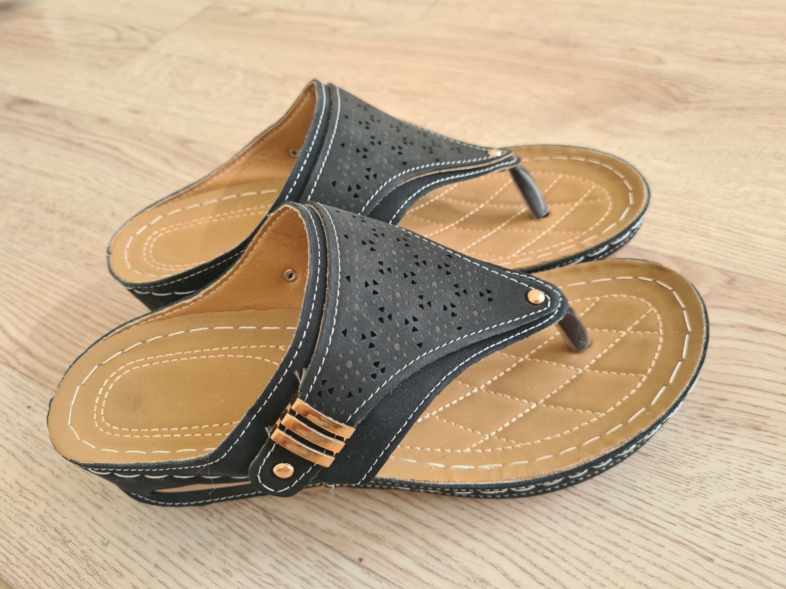 zwarte slippers sandalen maat 40, Ophalen of Verzenden, Meisje, Overige typen