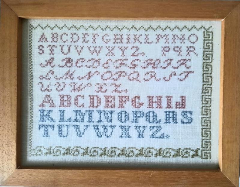 Mooie merklap in eikenlijst.geborduurd, Antiek en Kunst, Antiek | Kleden en Textiel, Ophalen of Verzenden
