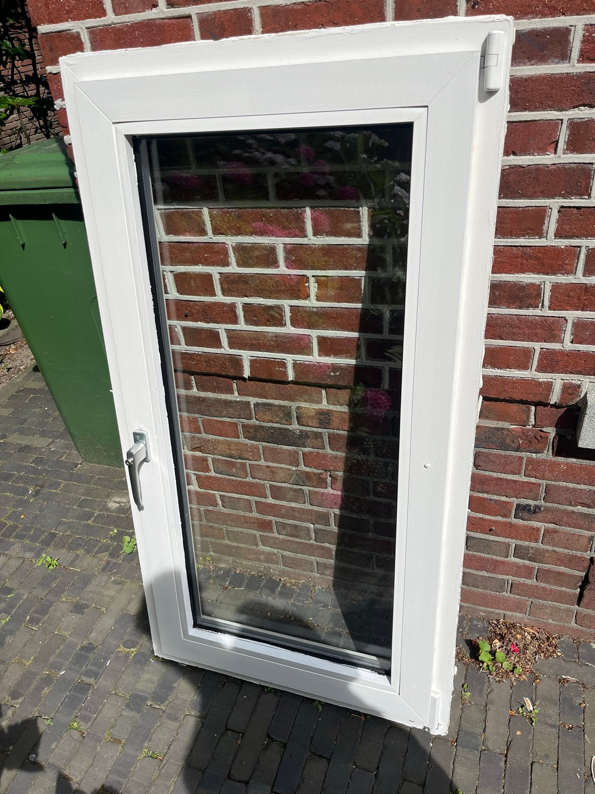 Kunststof draaikiepraam met dubbel glas 2 stuks, Doe-het-zelf en Verbouw, Deuren en Horren, Ophalen, Kunststof, Gebruikt, Minder dan 80 cm