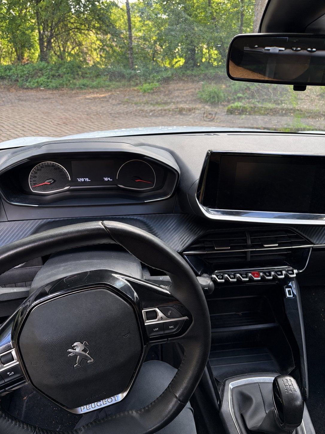 Foto 13 van Peugeot 208 1.2 Puretech 75pk 2022 Wit