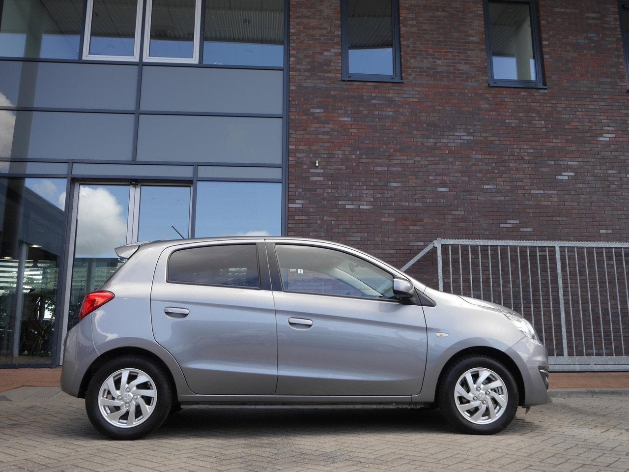 Mitsubishi Space Star 1.0 Bright | Automaat | Airco | Extra, Gebruikt, 840 kg, Origineel Nederlands, Bedrijf