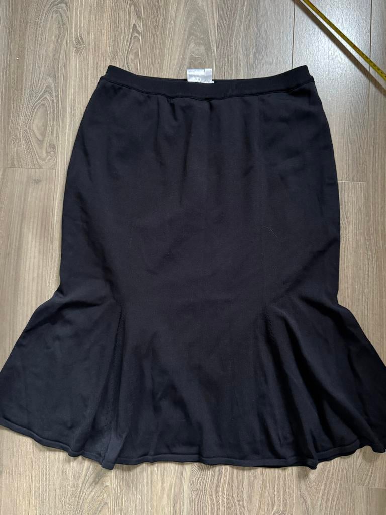 Zwarte Attitude rok met uitlopende zoom, Zwart, Maat 42/44 (L), Ophalen of Verzenden, Zo goed als nieuw
