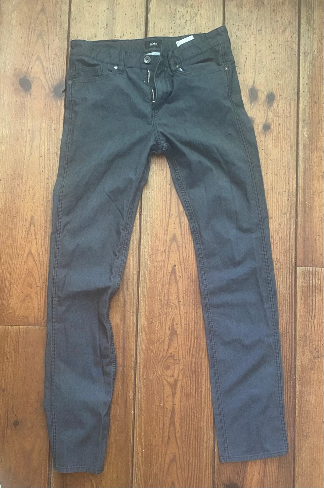 BOSS Hugo Boss Jeans - Donkergrijs - Maat W31, Kleding | Heren, Spijkerbroeken en Jeans, Verzenden, Zo goed als nieuw, Grijs, W32 (confectie 46) of kleiner