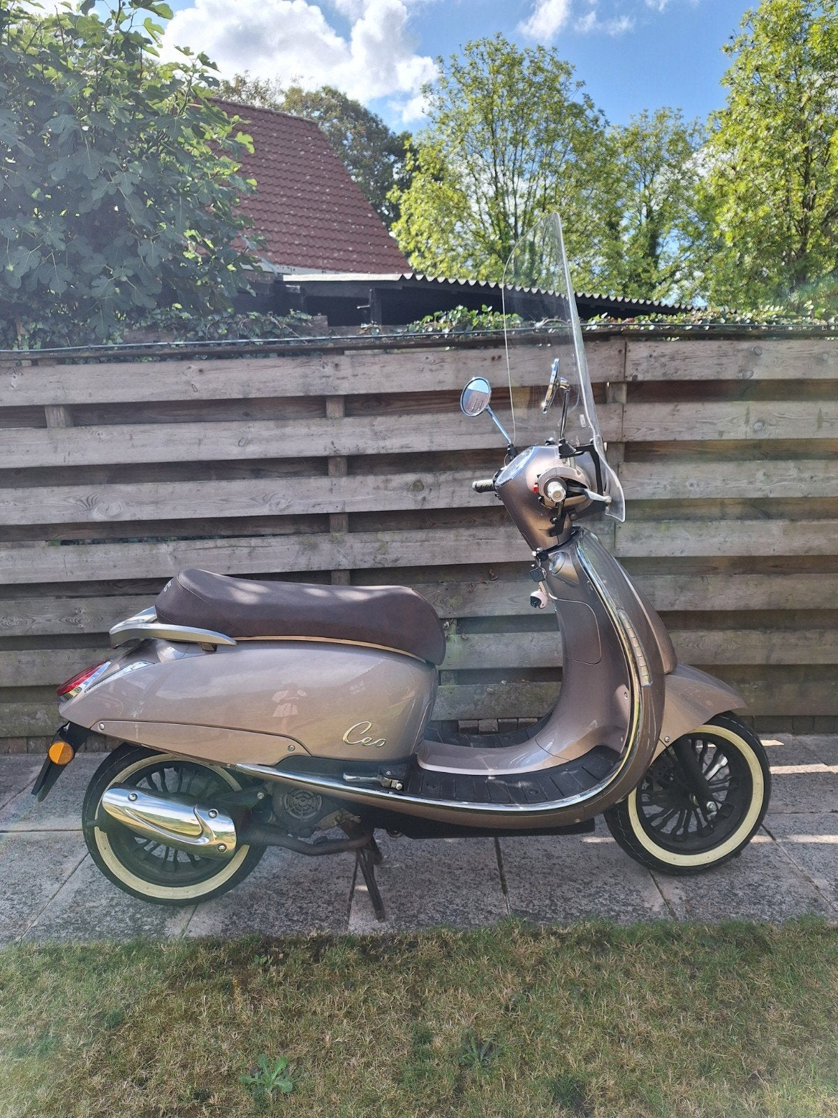 Zo goed als nieuwe BTC Riva scooter - Slechts 1068 km!, Ophalen, Zo goed als nieuw, Overige typen, Overige merken