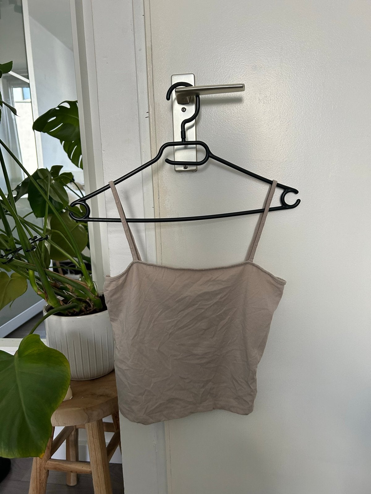 H&M Mouwloze top in beige/lichtbruin - Maat S, Beige, Ophalen of Verzenden, Gedragen, Maat 36 (S)