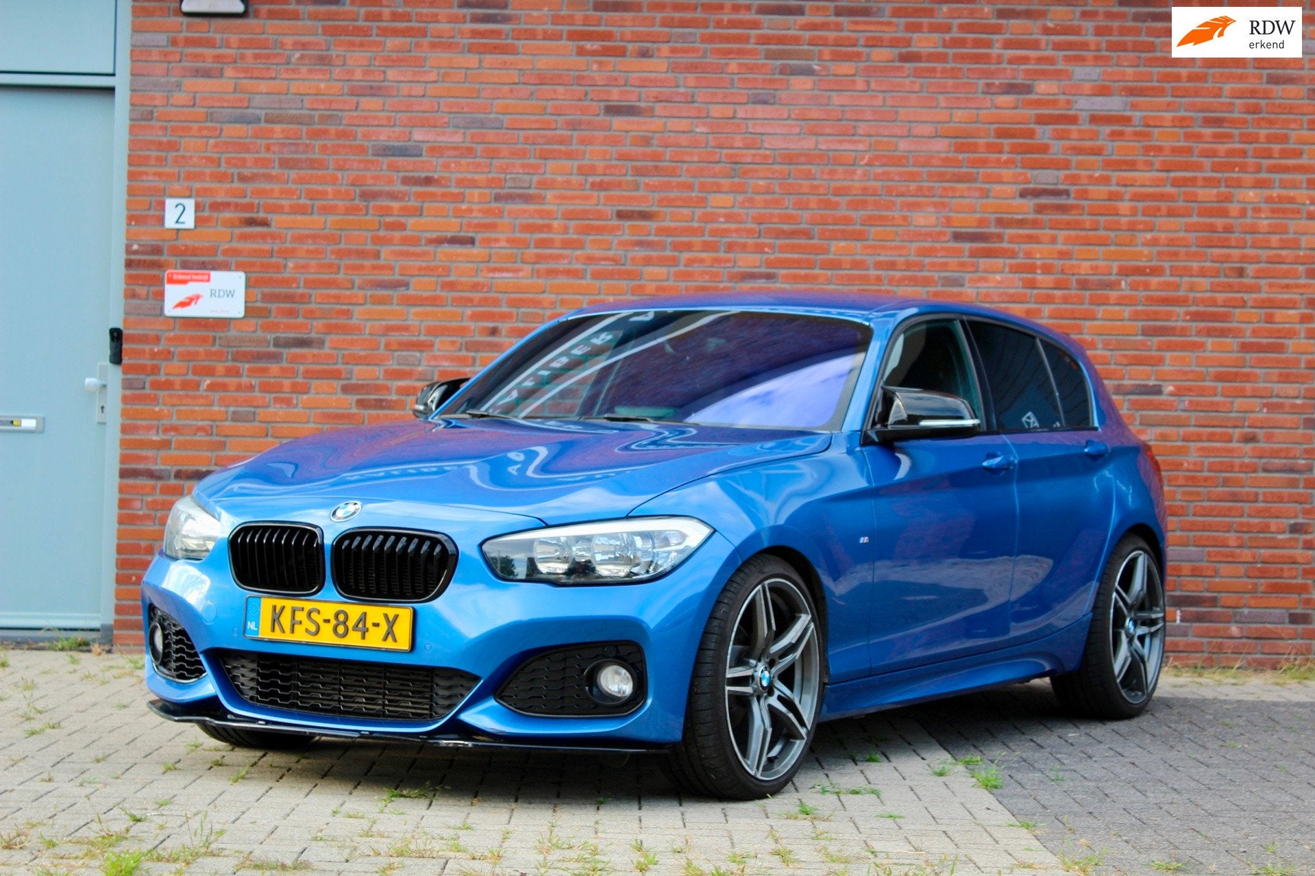 BMW 1-serie 118i M-Sport | Estorilblauw | Maxton | 19 inch, Auto's, Gebruikt, Blauw, Alcantara, Bedrijf