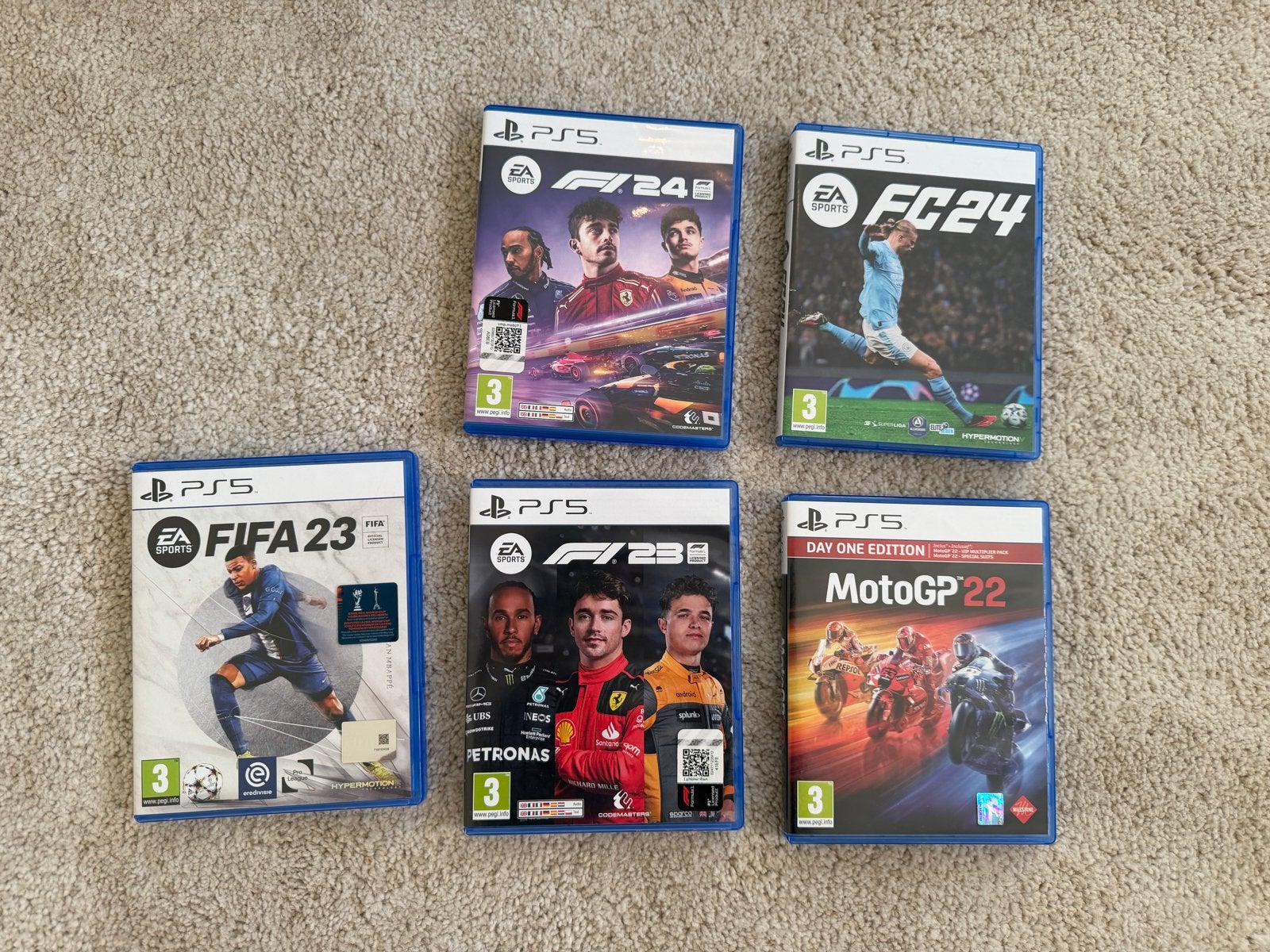 PS5 Games Bundel: FIFA 23, FC 24, F1 23, F1 24, MotoGP 22, Ophalen, Zo goed als nieuw, Eén computer, Sport