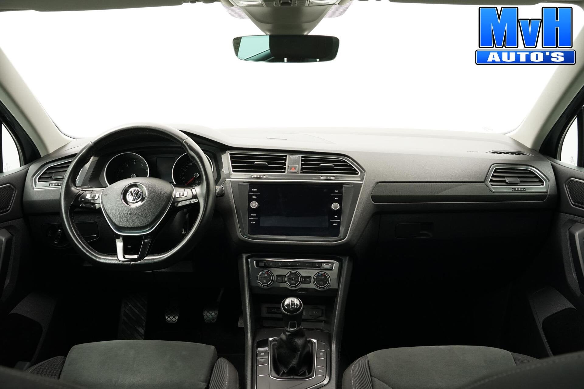Volkswagen Tiguan 1.4 TSI ACT|PANO|MATRIX-LED|TREKH|ACC|NAP, Voorwielaandrijving, Euro 6, 4 cilinders, 150 pk