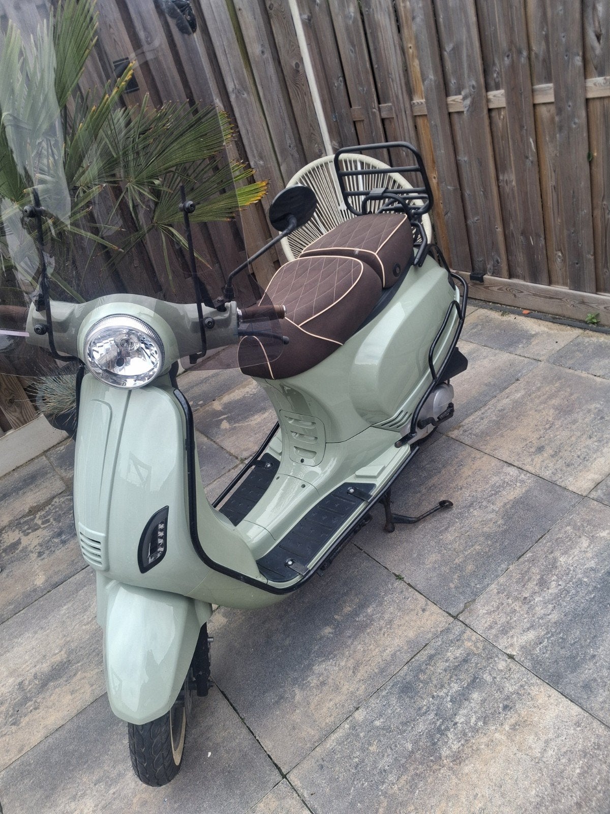 Vespa look-a-like scooter - Zo goed als nieuw, Ophalen of Verzenden, Zo goed als nieuw, Benzine, Overige merken