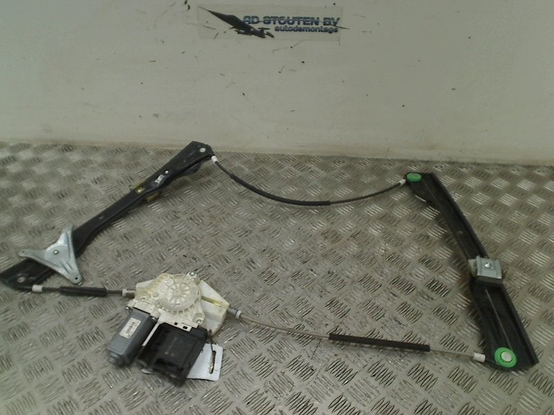 Raammechaniek Elek Rechts Voor + MOTOR Passat Variant (3C5), Gebruikt, Volkswagen, Volkswagen AG, Kundenbetreuung@volkswagen.de