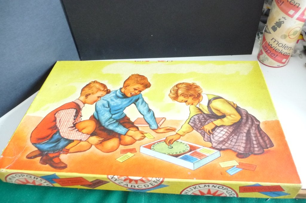 LUCTOR VRAGENSPEL WIE WEET WAT 1952, PIM PAM PET SPEL VAN NU, Vijf spelers of meer, Verzenden, Zo goed als nieuw, LUCTOR ROTTERDAM