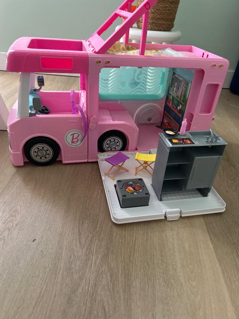 Barbie camper, Kinderen en Baby's, Speelgoed | Poppen, Ophalen of Verzenden, Zo goed als nieuw, Barbie