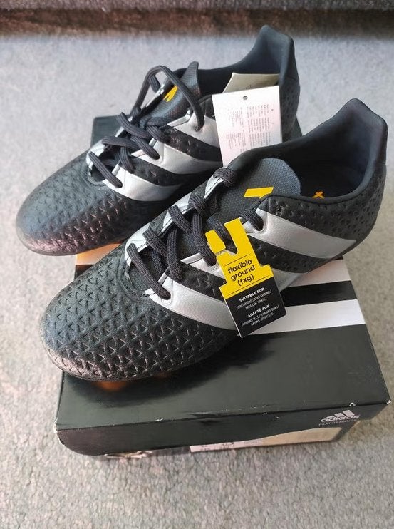 Adidas Ace 16.4 voetbalschoenen maat 38 2/3 nieuw, Sport en Fitness, Voetbal, Maat XS of kleiner, Schoenen, Nieuw, Ophalen of Verzenden