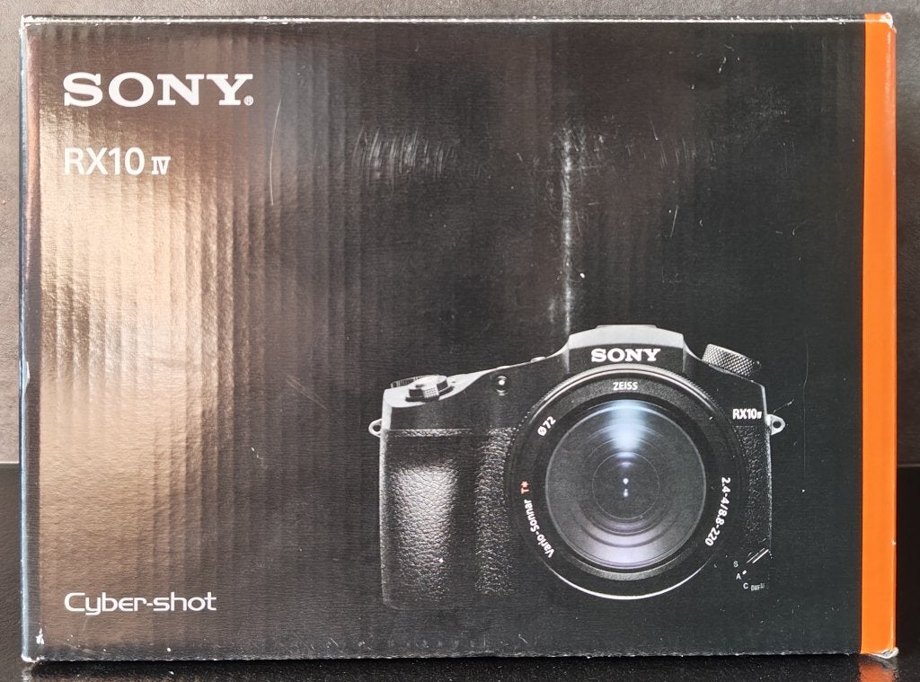 Sony RX10 IV ( Garantie tot 16 Juli 2029 Kamera Express ), Audio, Tv en Foto, Fotocamera's Digitaal, Ophalen, Zo goed als nieuw