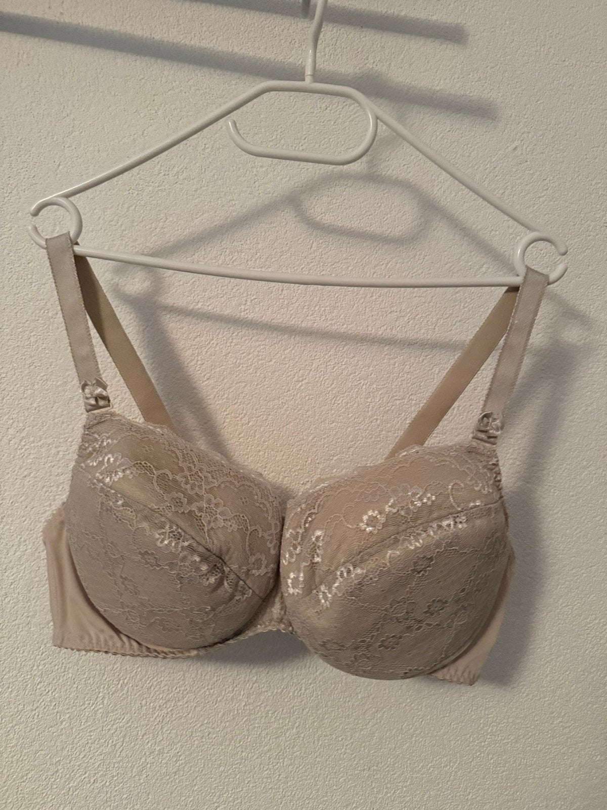 Pari Pari Huidskleurige Beugel BH 100C Gewatteerd, Ophalen of Verzenden, Beige, BH