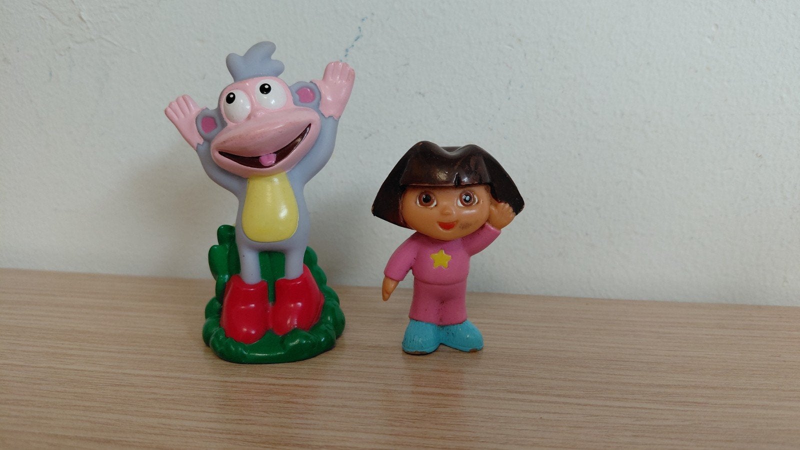 Dora poppetjes, Ophalen of Verzenden, Zo goed als nieuw