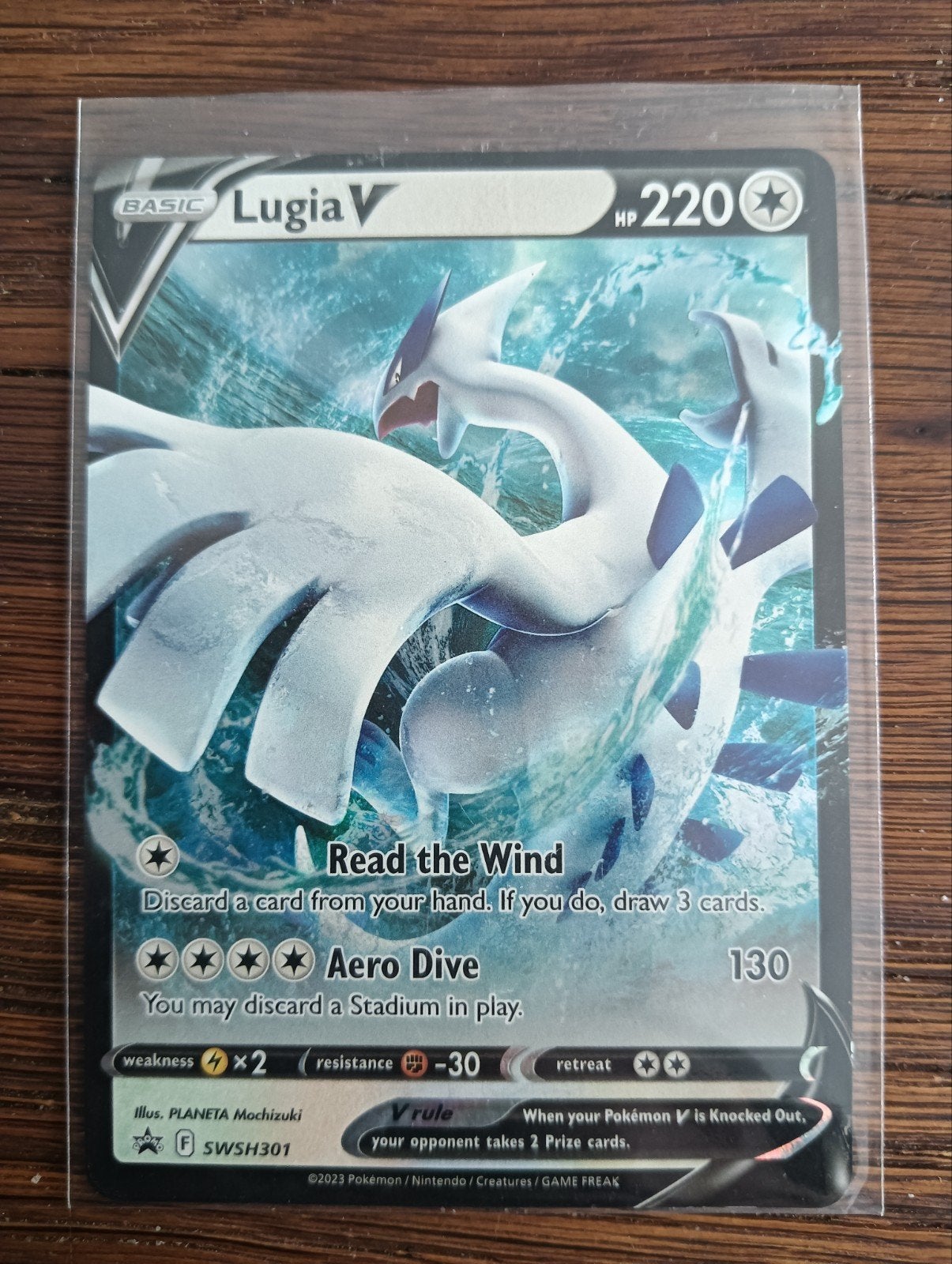 Lugia V SWSH301 Promo, Ophalen of Verzenden, Zo goed als nieuw, Losse kaart