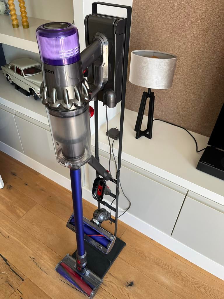 Dyson V11 (sv17) steelstofzuiger, Witgoed en Apparatuur, Stofzuigers, Gebruikt, Stofzuiger, Minder dan 1200 watt, Reservoir, Ophalen of Verzenden