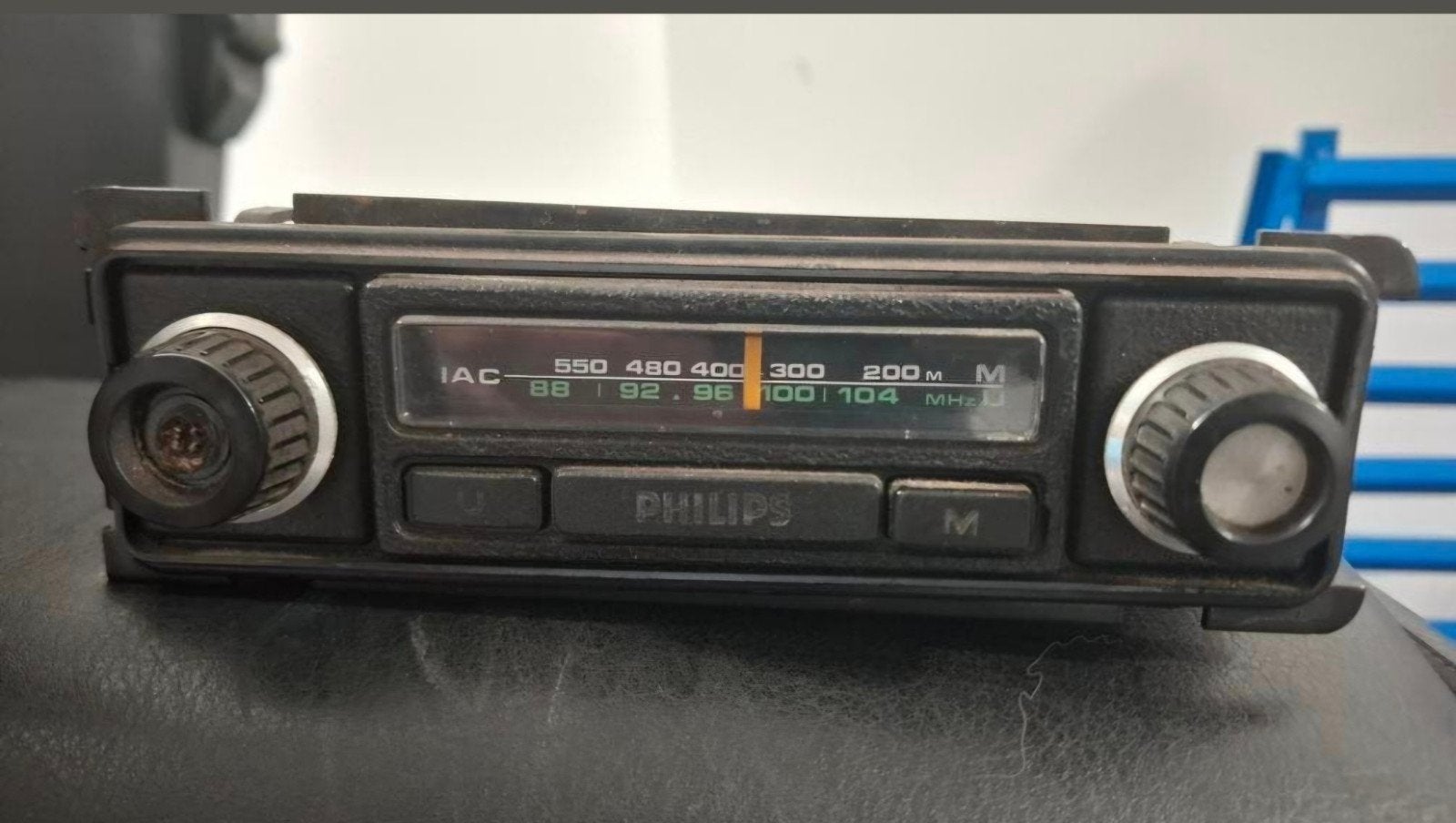 Philips AN351 autoradio jaren '80 met inbouwframe en speaker, Ophalen of Verzenden