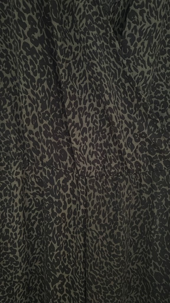 HEMA jumpsuit panterprint maat M, Kleding | Dames, Maat 38/40 (M), Verzenden, Zwart, Zo goed als nieuw