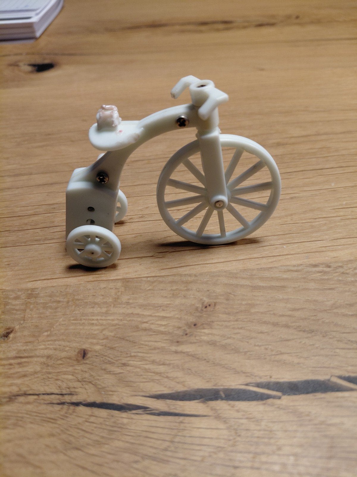 Miniatuur driewieler - decoratie of poppenhuis, Antiek en Kunst, Ophalen