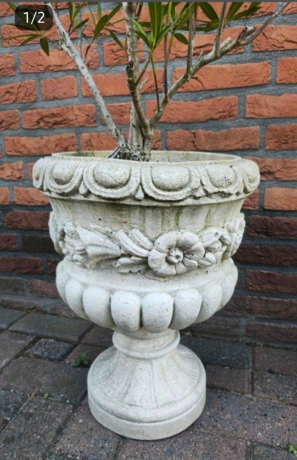 2 betonnen tuinvazen, winterhard, Tuin en Terras, Ophalen, Zo goed als nieuw