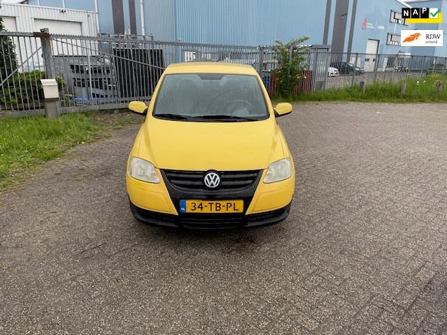 Volkswagen Fox 1.4 Trendline, Voorwielaandrijving, 15 km/l, 4 cilinders, 4 stoelen