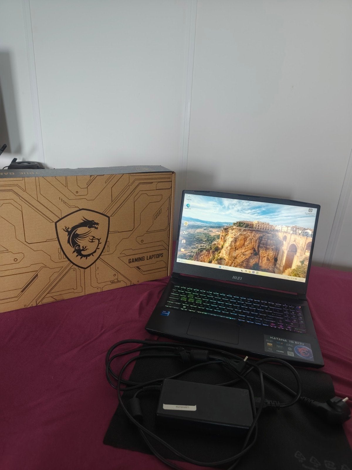 MSI Katana 15  Gaming Laptop i7-13620H RTX 4070, 2 tot 3 Ghz, Intel Core i7-13620H, Ophalen of Verzenden, Zo goed als nieuw