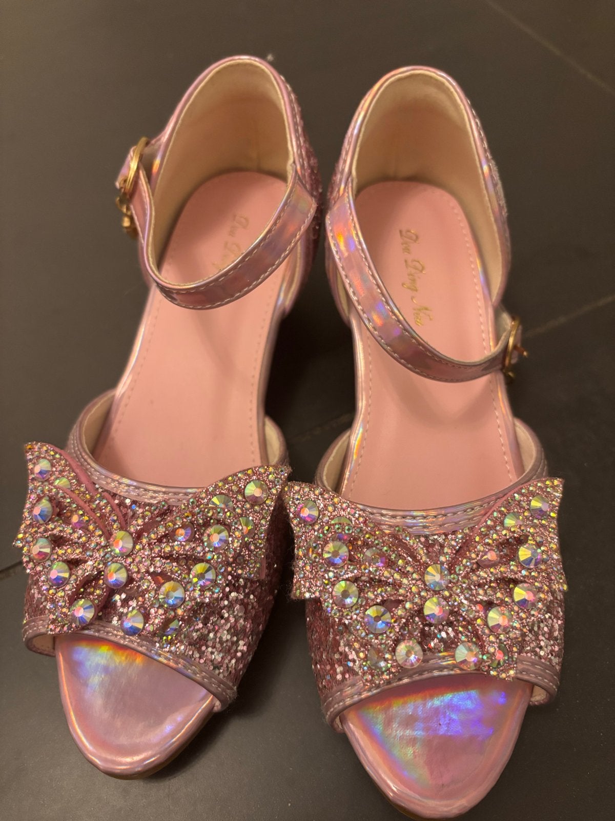 Roze Glitter Prinsessenschoenen met Vlinderdetails, Ophalen of Verzenden, Zo goed als nieuw, Meisje, Schoenen