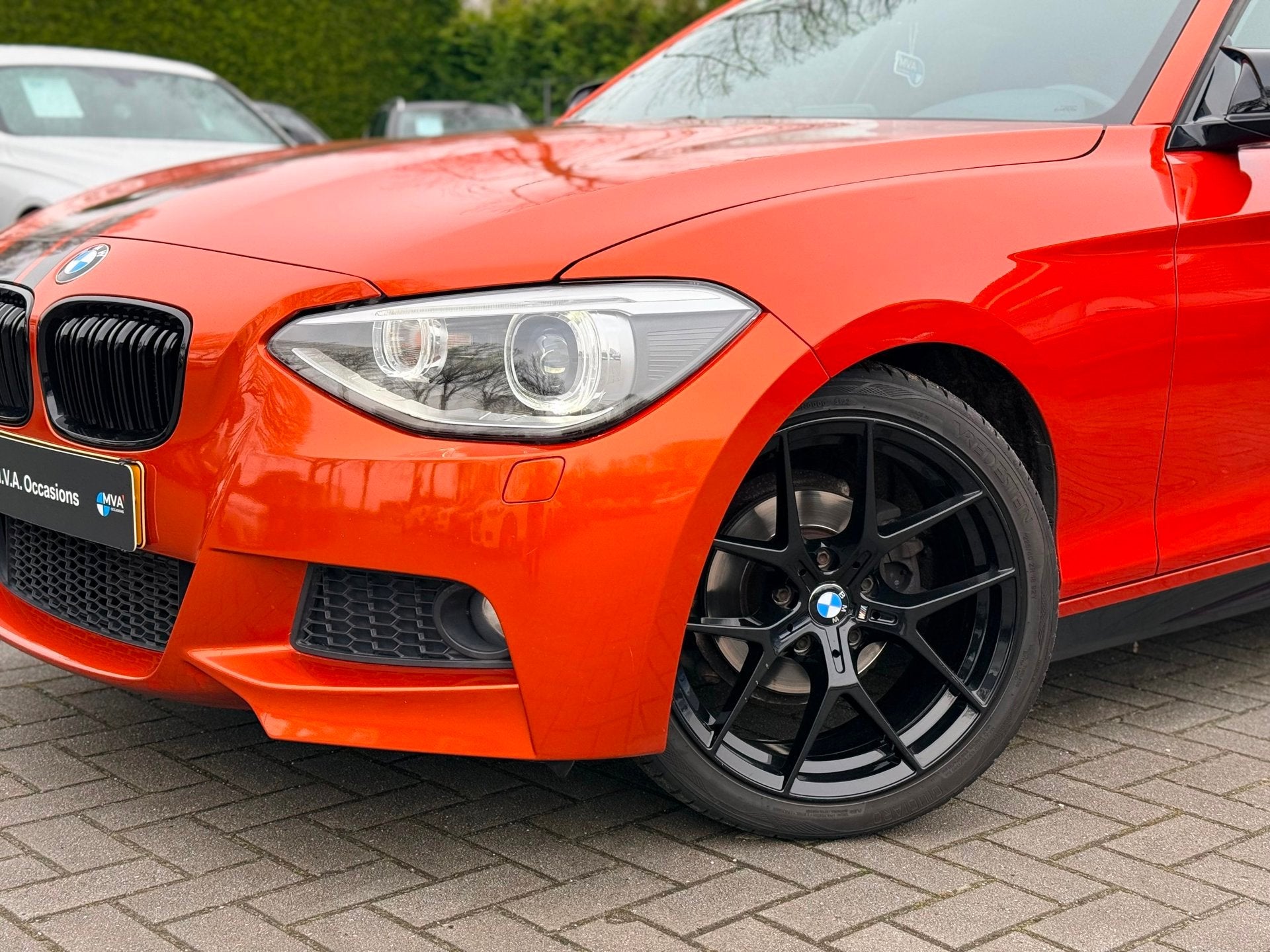 BMW 1-serie 116i Business+ M sport|Nieuwe Ketting + Klepseal, Auto's, BMW, Gebruikt, Zwart, Alcantara, 650 kg